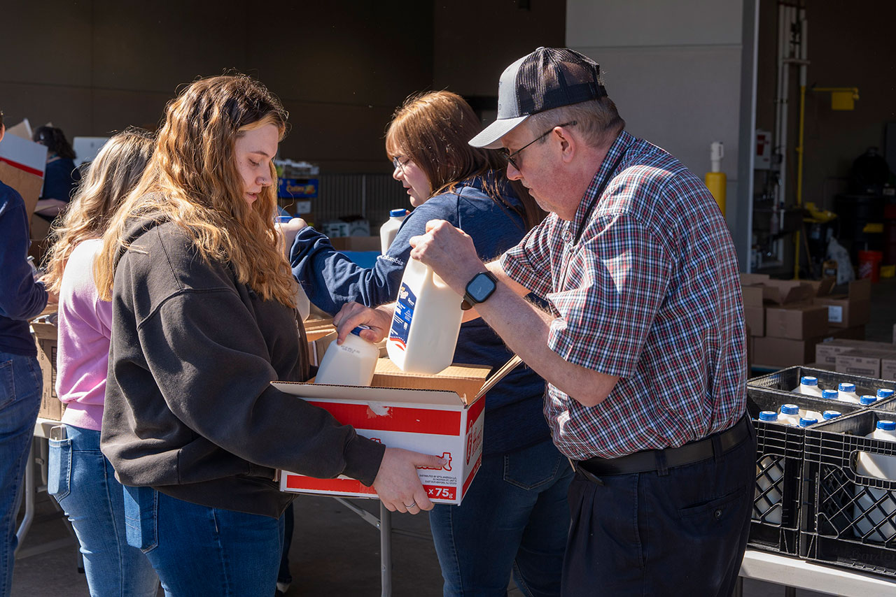 Kirtland Food Distribution Event